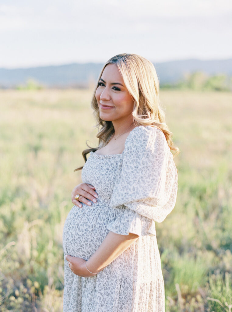 Maternity photography session in Greenville, SC by Chelsea Sliwa Photography