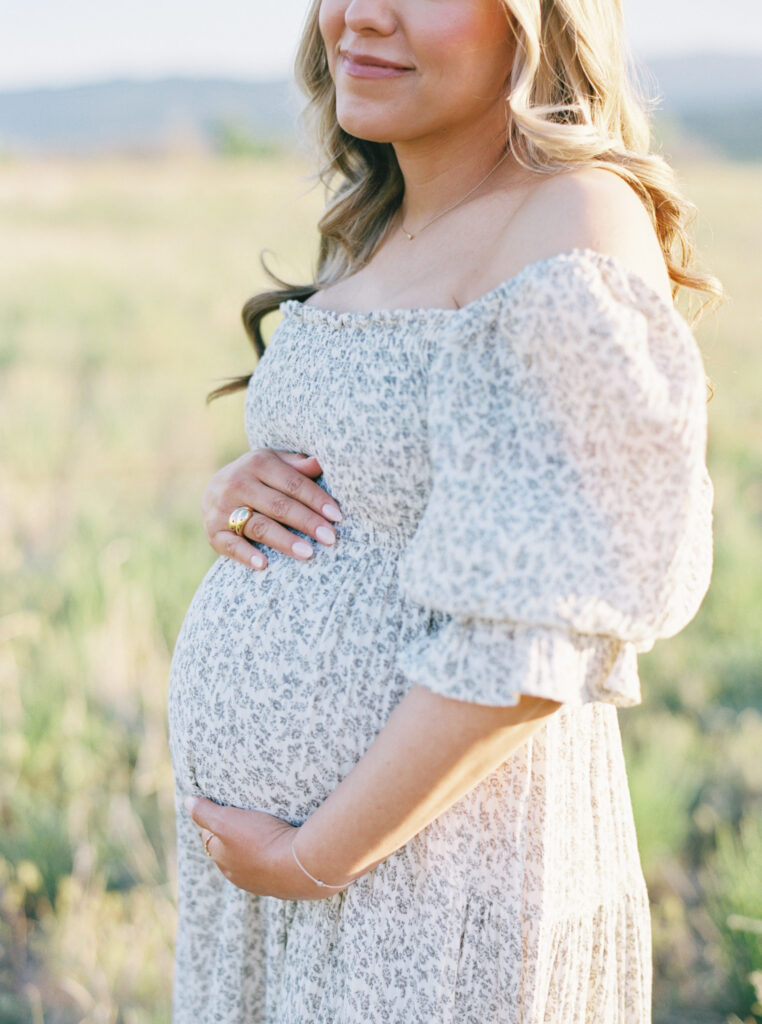 Maternity photography session in Greenville, SC by Chelsea Sliwa Photography