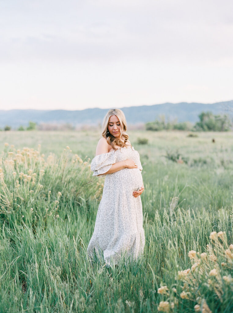 Maternity photography session in Greenville, SC by Chelsea Sliwa Photography