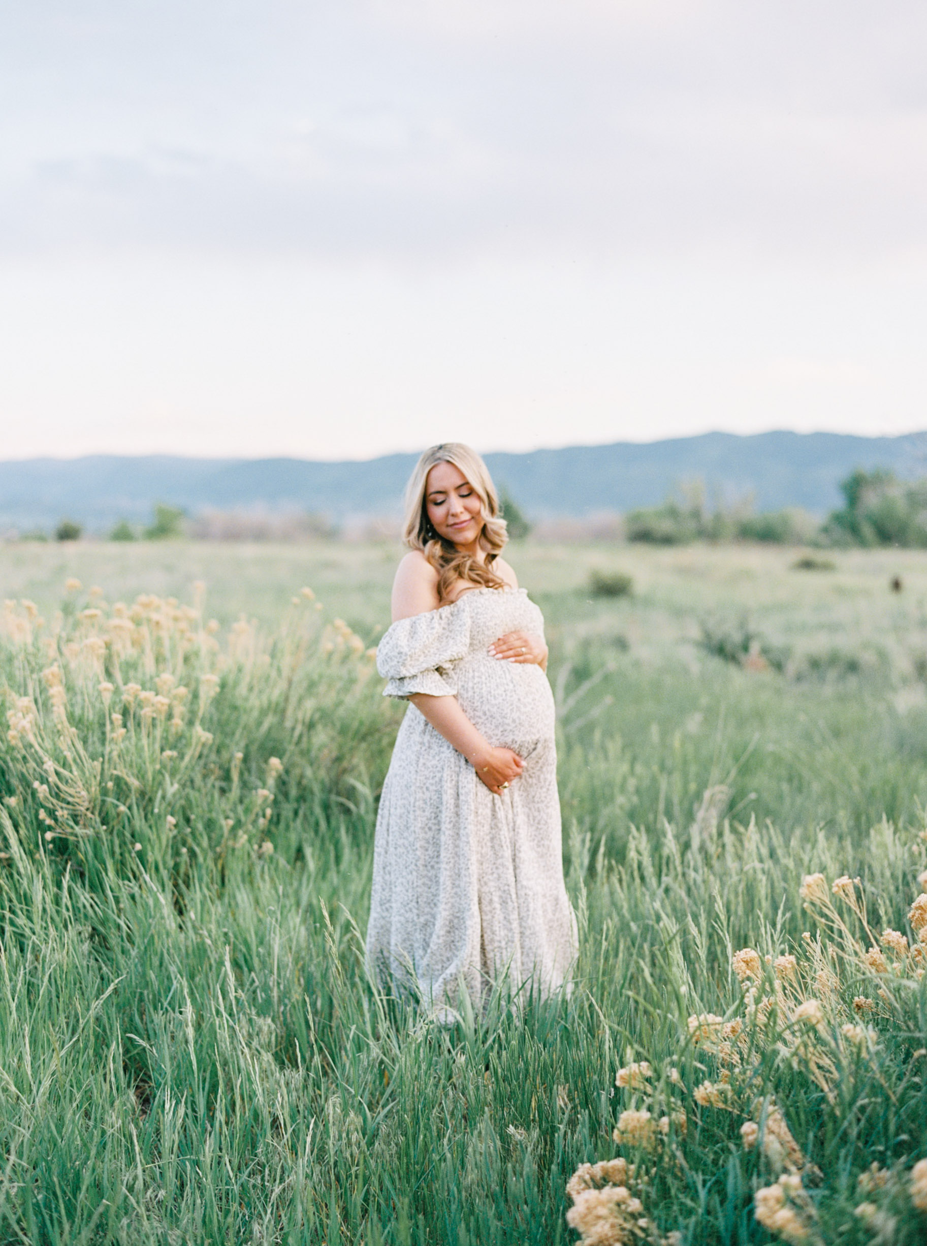 Maternity photography session in Greenville, SC by Chelsea Sliwa Photography