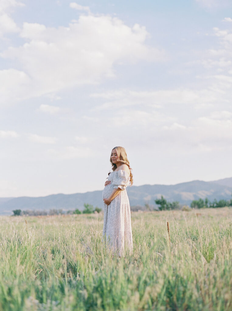 Maternity photography session in Greenville, SC by Chelsea Sliwa Photography