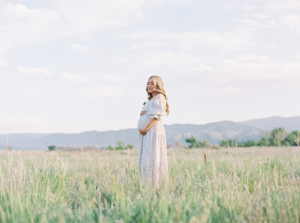 Maternity photography session in Greenville, SC by Chelsea Sliwa Photography